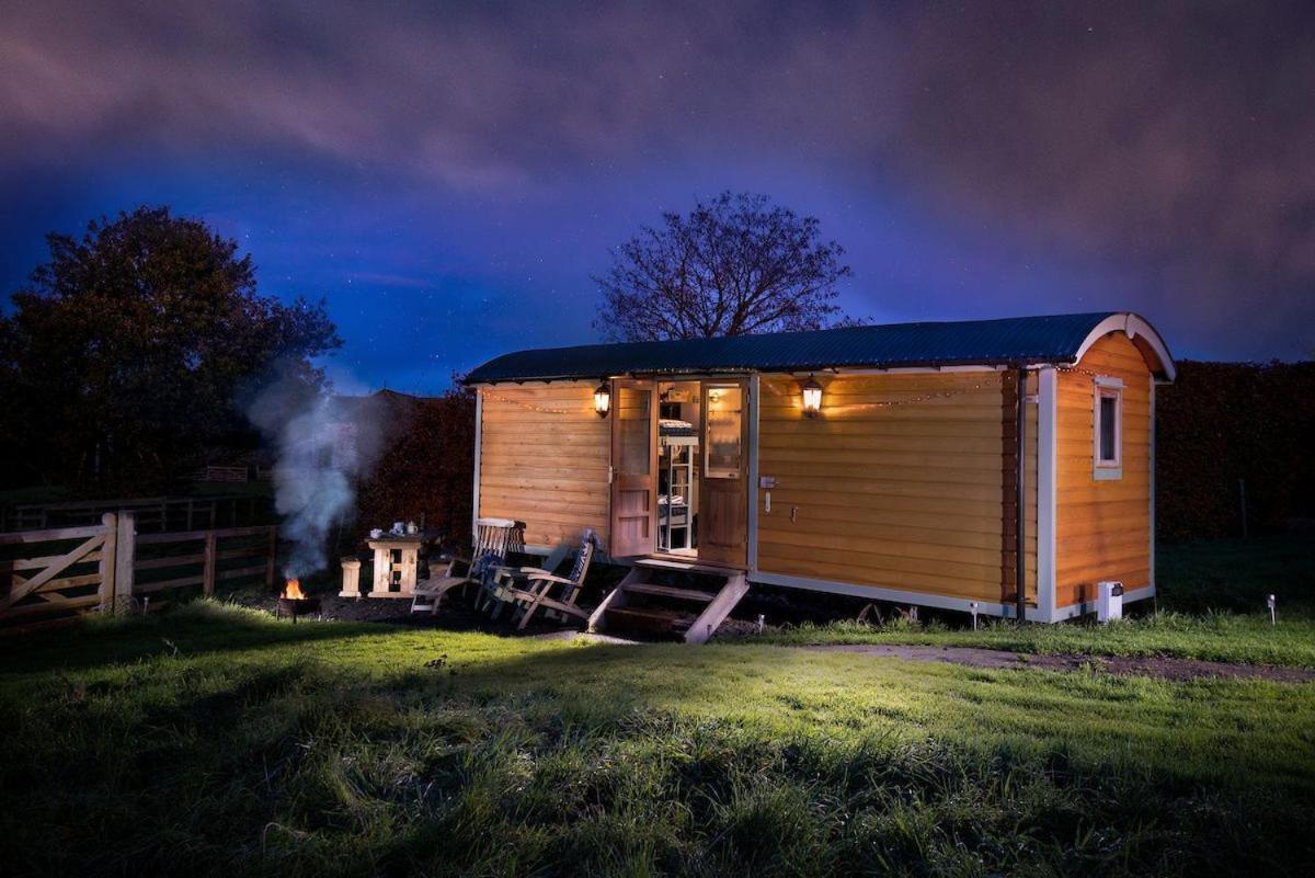 Teasel Shepherd'S Hut 特维德上游的贝里克 外观 照片